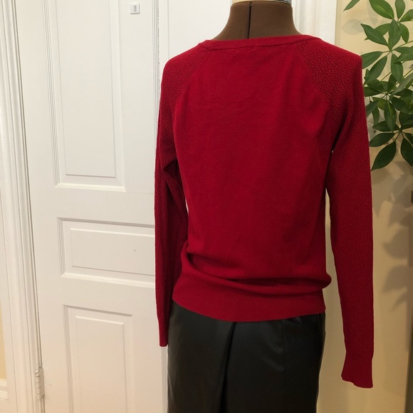 Unique Guess See-Through Long Sleeve - Picture 2 of 13